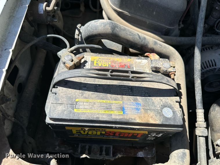 image for item NP9894 1993 Ford  F250 XL HD pickup truck