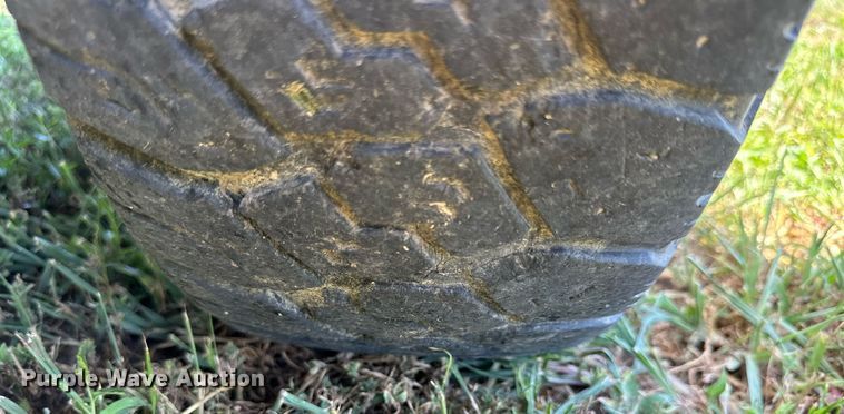 image for item NP9894 1993 Ford  F250 XL HD pickup truck