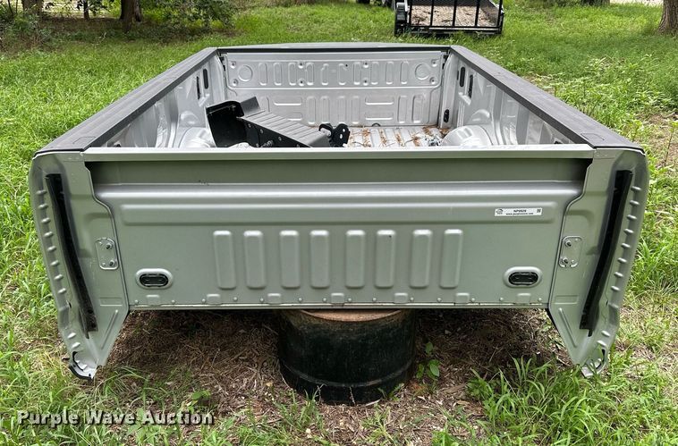 image for item NP9929 2019 Ford F350  pickup bed