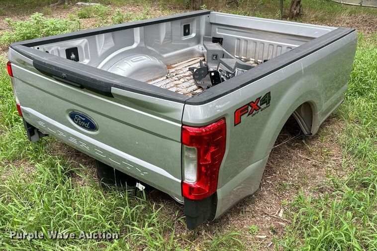 image for item NP9929 2019 Ford F350  pickup bed