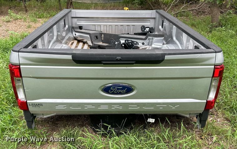 image for item NP9929 2019 Ford F350  pickup bed