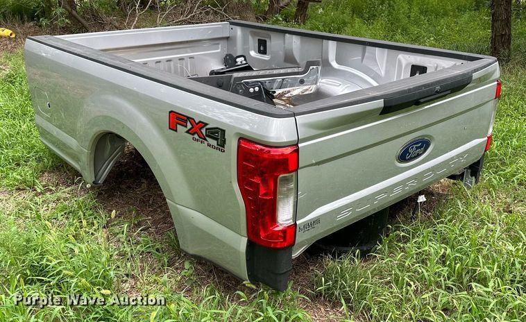image for item NP9929 2019 Ford F350  pickup bed