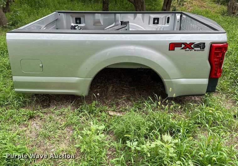image for item NP9929 2019 Ford F350  pickup bed