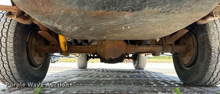 image for item NP9937 1984 Chevrolet K10 Suburban  SUV