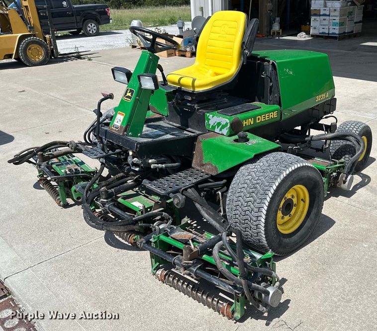 image for item NP9938 John Deere 3235A  reel mower