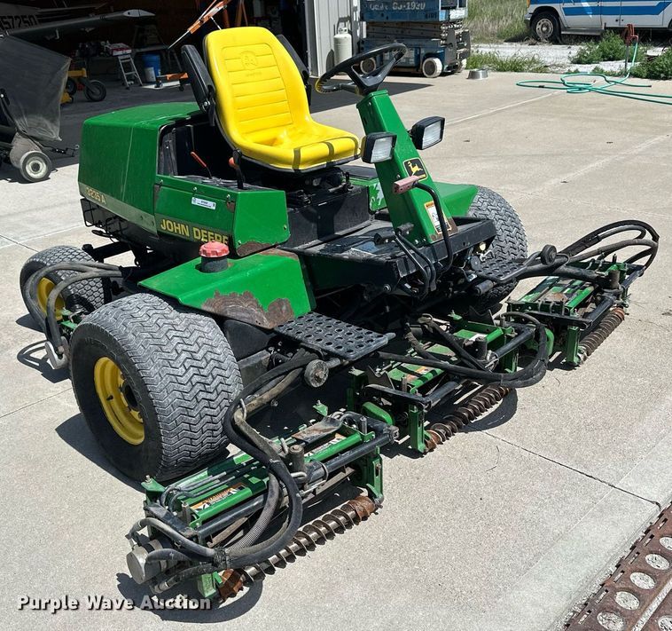 image for item NP9938 John Deere 3235A  reel mower