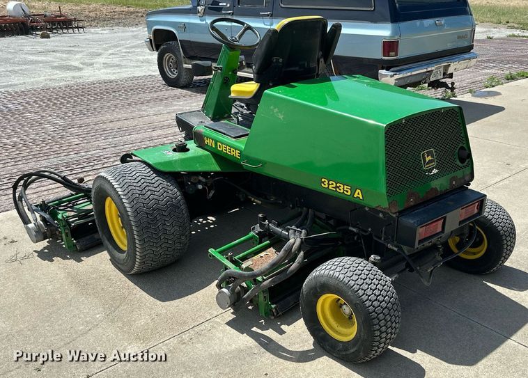 image for item NP9938 John Deere 3235A  reel mower