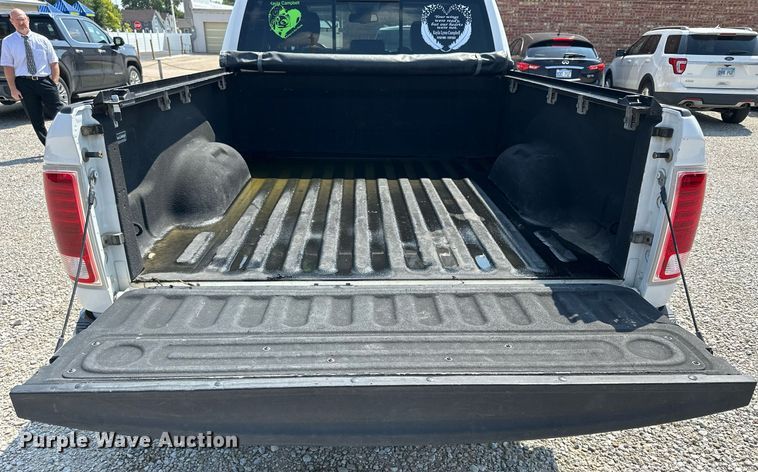 image for item NP9948 2013 Dodge Ram 1500  Crew Cab pickup truck