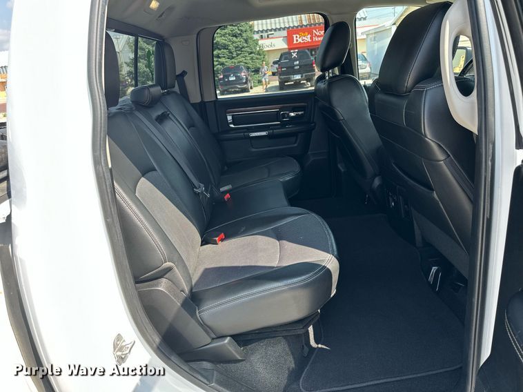 image for item NP9948 2013 Dodge Ram 1500  Crew Cab pickup truck