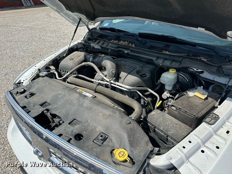 image for item NP9948 2013 Dodge Ram 1500  Crew Cab pickup truck