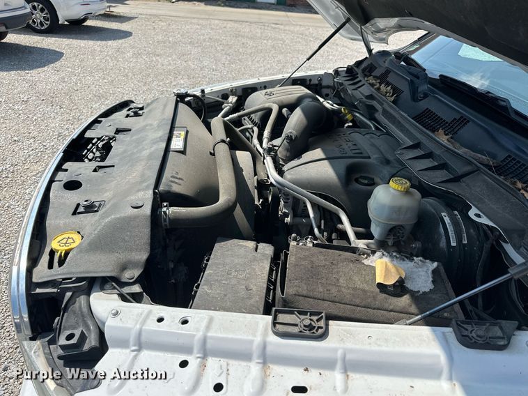 image for item NP9948 2013 Dodge Ram 1500  Crew Cab pickup truck