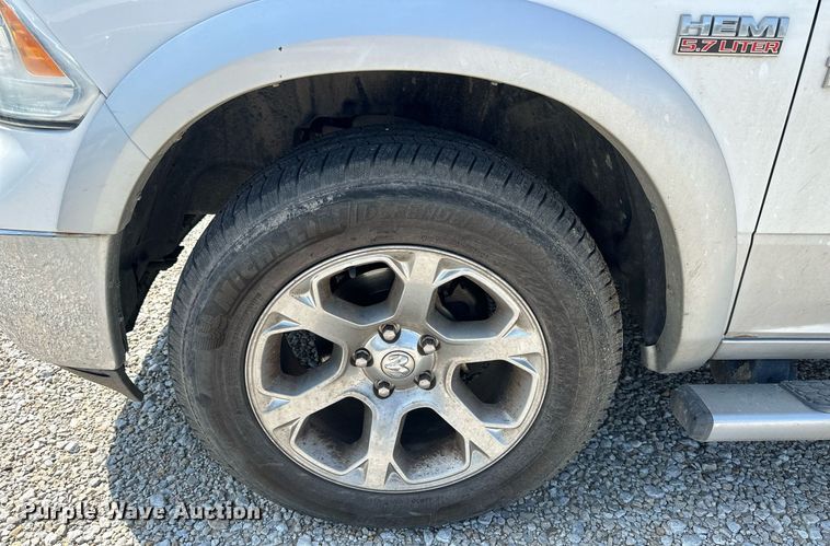 image for item NP9948 2013 Dodge Ram 1500  Crew Cab pickup truck