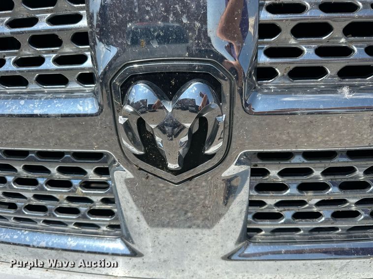 image for item NP9948 2013 Dodge Ram 1500  Crew Cab pickup truck