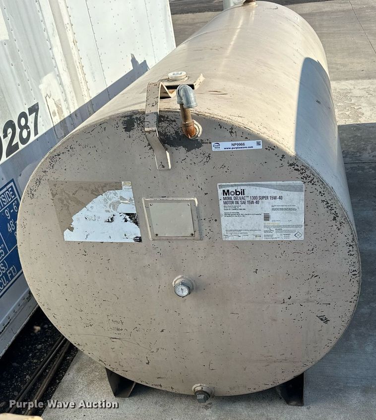 image for item NP9966 Oil tank