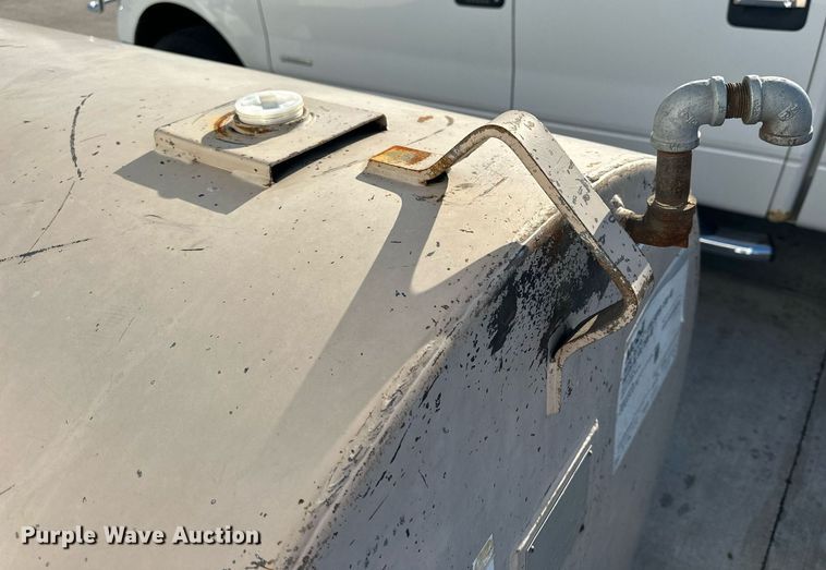 image for item NP9966 Oil tank