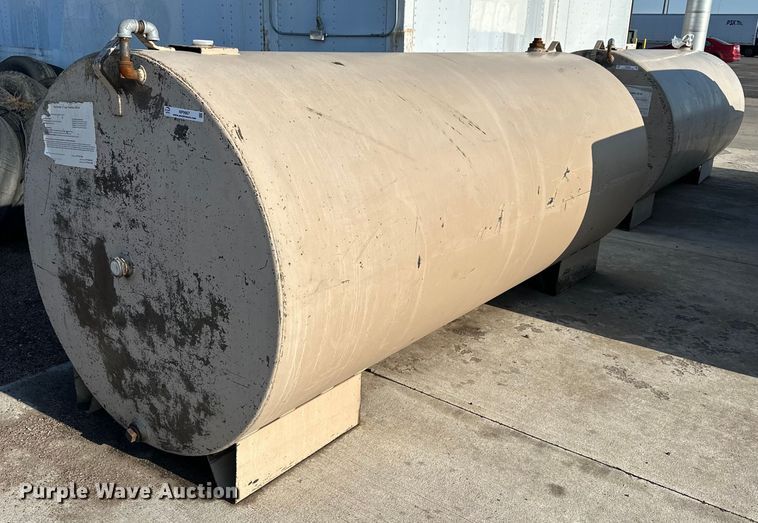 image for item NP9967 Oil tank