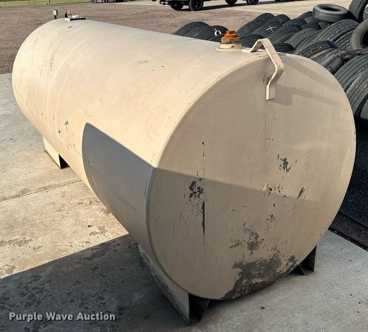 image for item NP9967 Oil tank