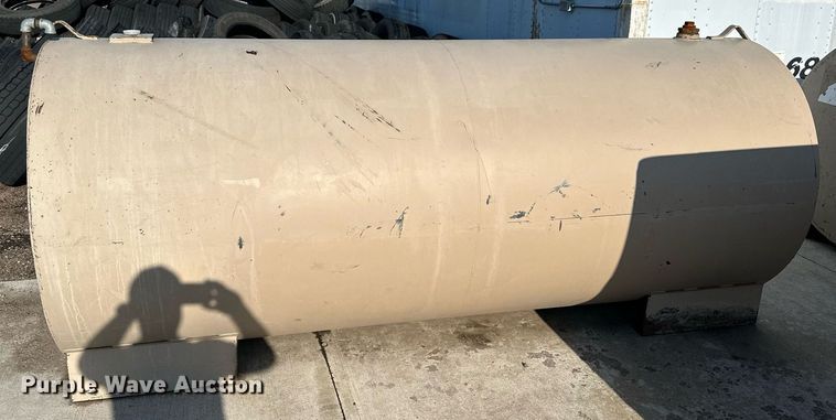 image for item NP9967 Oil tank