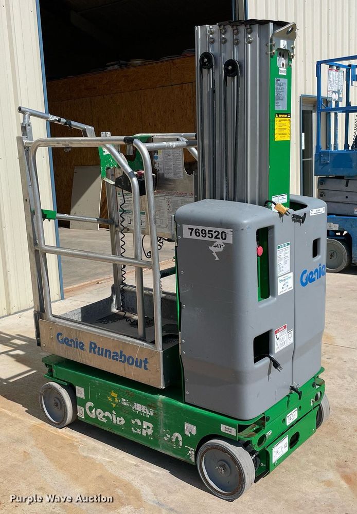 image for item NT9403 2015 Genie GR-20  vertical lift