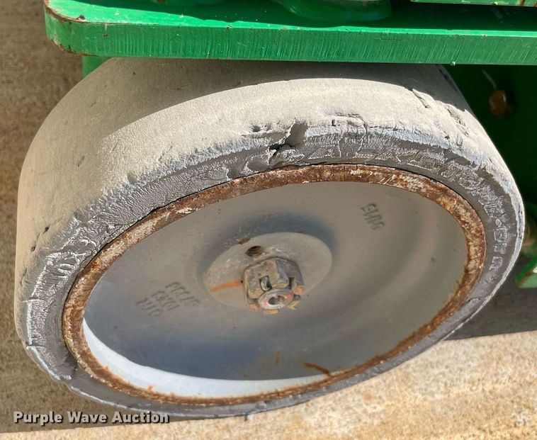 image for item NT9403 2015 Genie GR-20  vertical lift