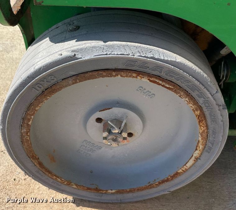 image for item NT9403 2015 Genie GR-20  vertical lift