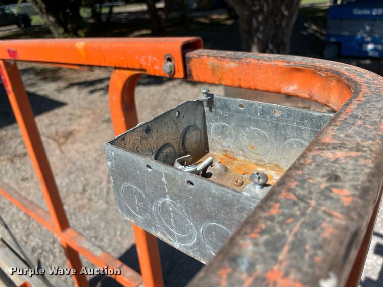 image for item NT9404 JLG 1930ES  scissor lift