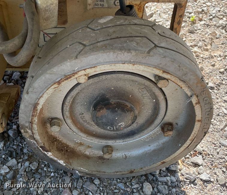 image for item NT9404 JLG 1930ES  scissor lift