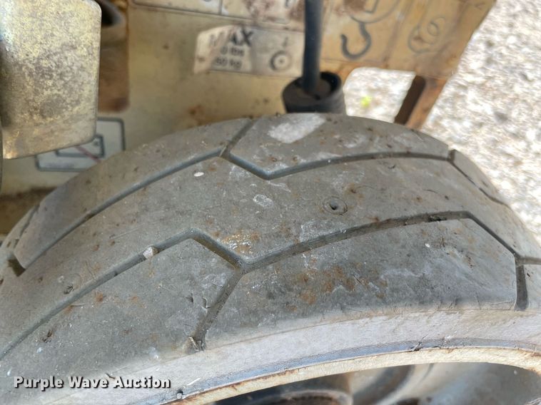 image for item NT9404 JLG 1930ES  scissor lift