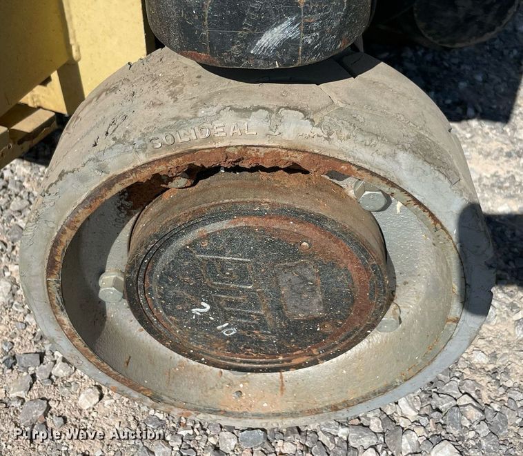 image for item NT9404 JLG 1930ES  scissor lift