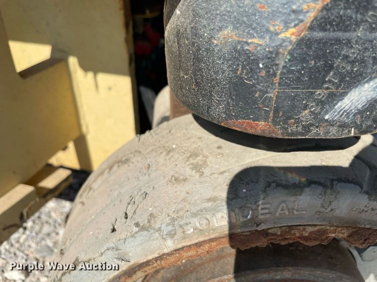 image for item NT9404 JLG 1930ES  scissor lift