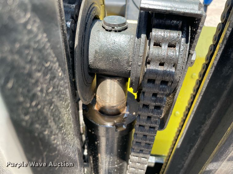 image for item NT9427 Hyster S35XM  forklift