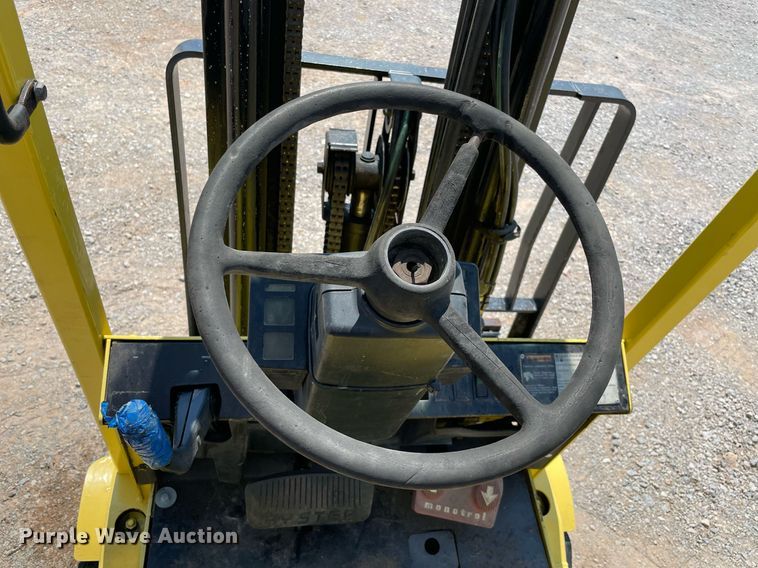 image for item NT9427 Hyster S35XM  forklift