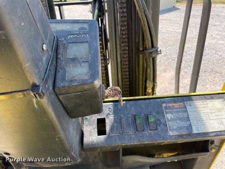 image for item NT9427 Hyster S35XM  forklift