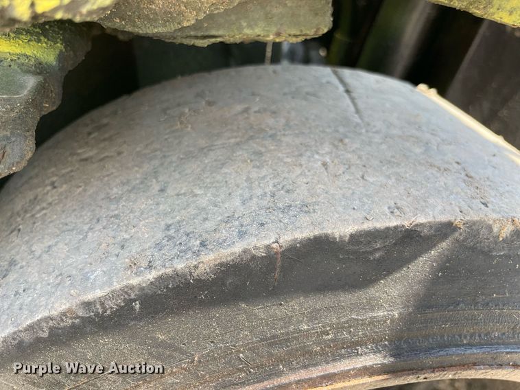 image for item NT9427 Hyster S35XM  forklift