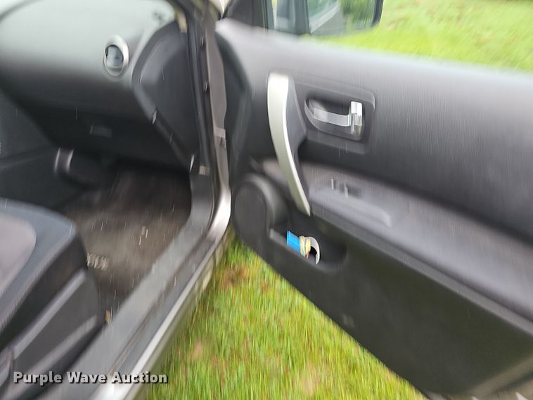 image for item NT9791 2010 Nissan Rogue SL  SUV