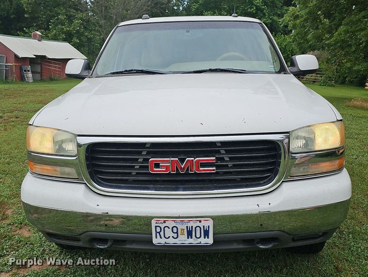 image for item NT9792 2005 GMC Yukon XL  SUV