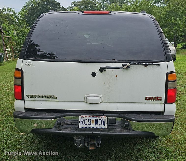 image for item NT9792 2005 GMC Yukon XL  SUV
