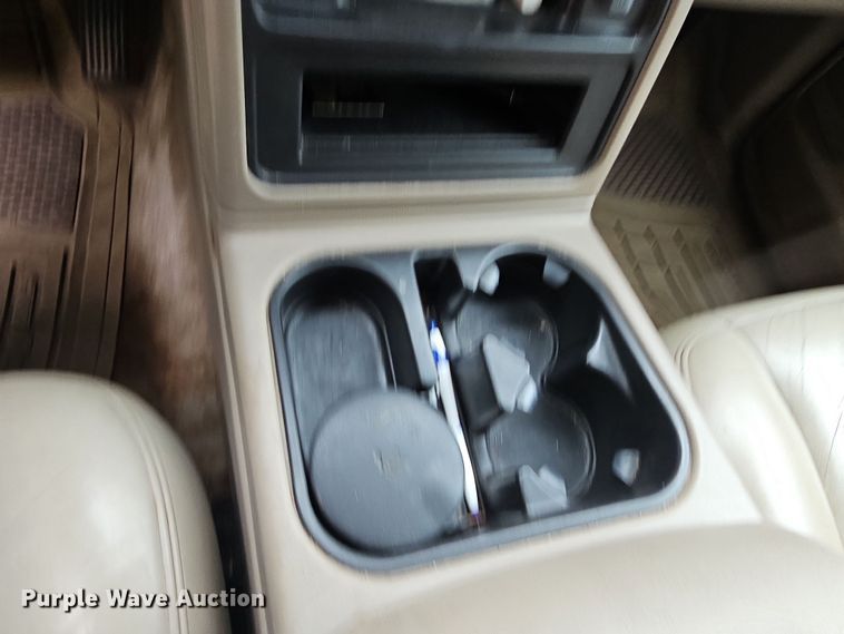 image for item NT9792 2005 GMC Yukon XL  SUV