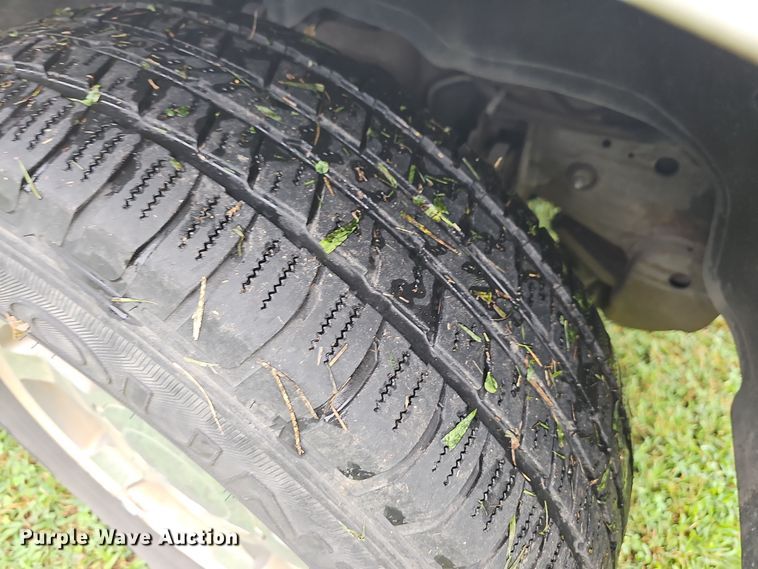 image for item NT9792 2005 GMC Yukon XL  SUV