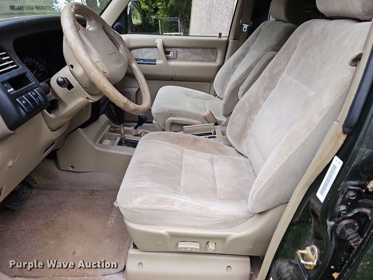 image for item NT9793 2001 Isuzu Trooper  SUV