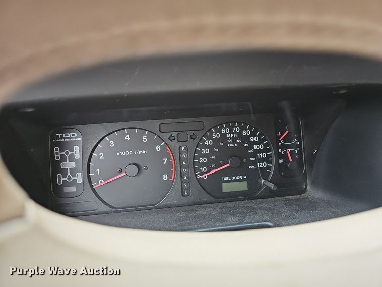 image for item NT9793 2001 Isuzu Trooper  SUV