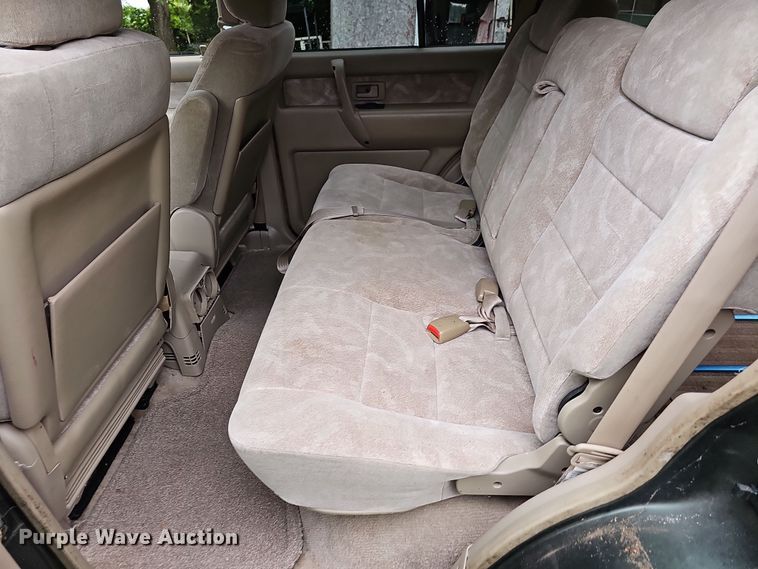 image for item NT9793 2001 Isuzu Trooper  SUV