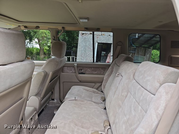 image for item NT9793 2001 Isuzu Trooper  SUV