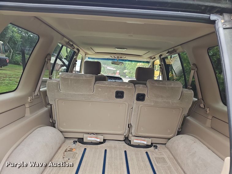 image for item NT9793 2001 Isuzu Trooper  SUV