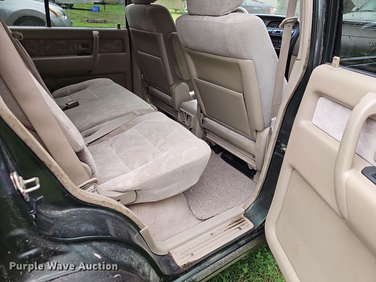 image for item NT9793 2001 Isuzu Trooper  SUV