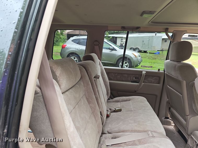 image for item NT9793 2001 Isuzu Trooper  SUV