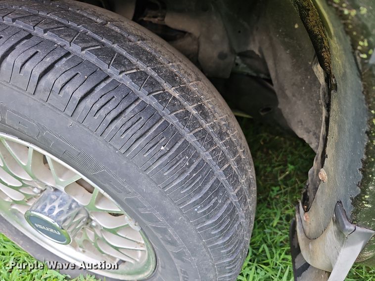 image for item NT9793 2001 Isuzu Trooper  SUV