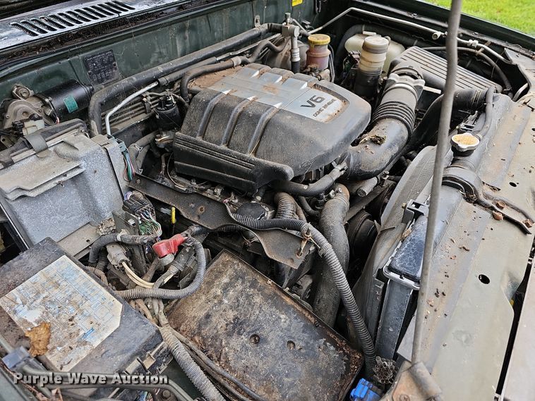 image for item NT9793 2001 Isuzu Trooper  SUV