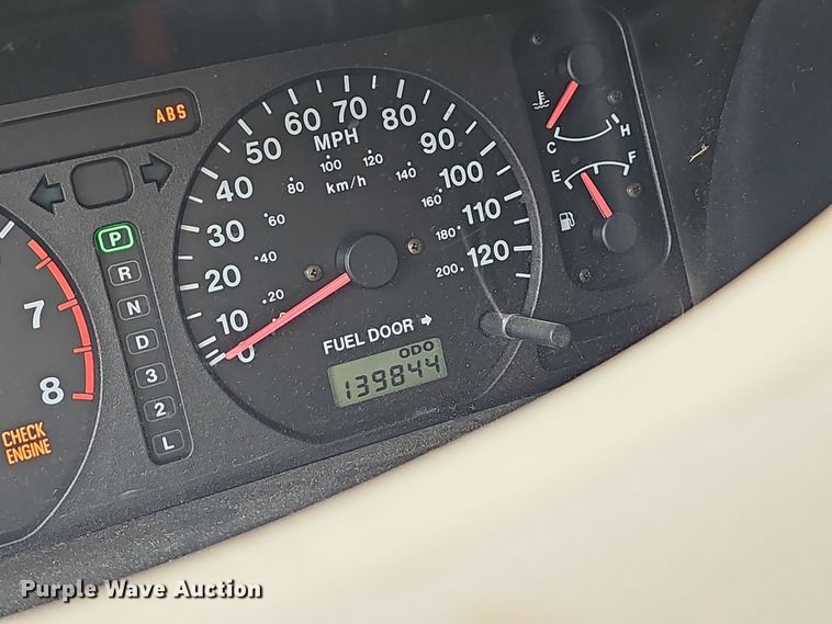 image for item NT9793 2001 Isuzu Trooper  SUV