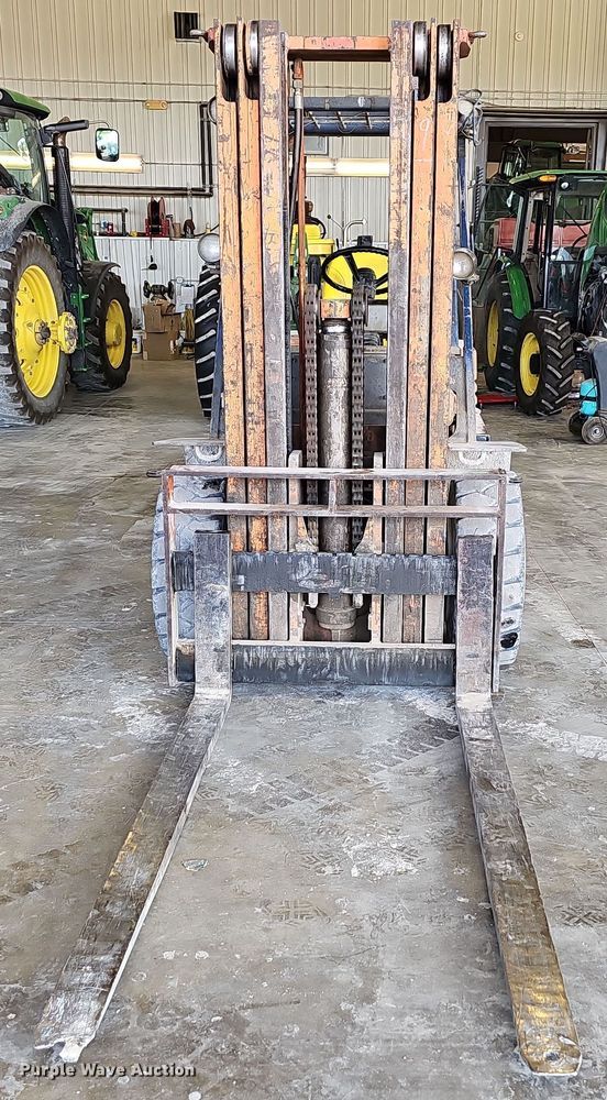 image for item NT9798 Toyota 02-5FD45  forklift